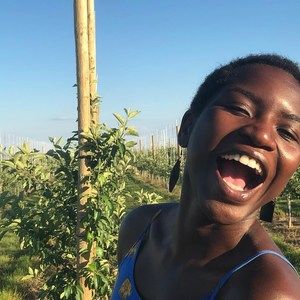 Meet your Posher, Carla